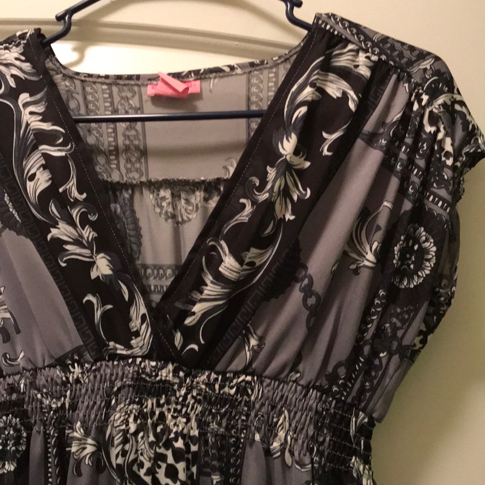 Patterned dress - Picture 2 of 3